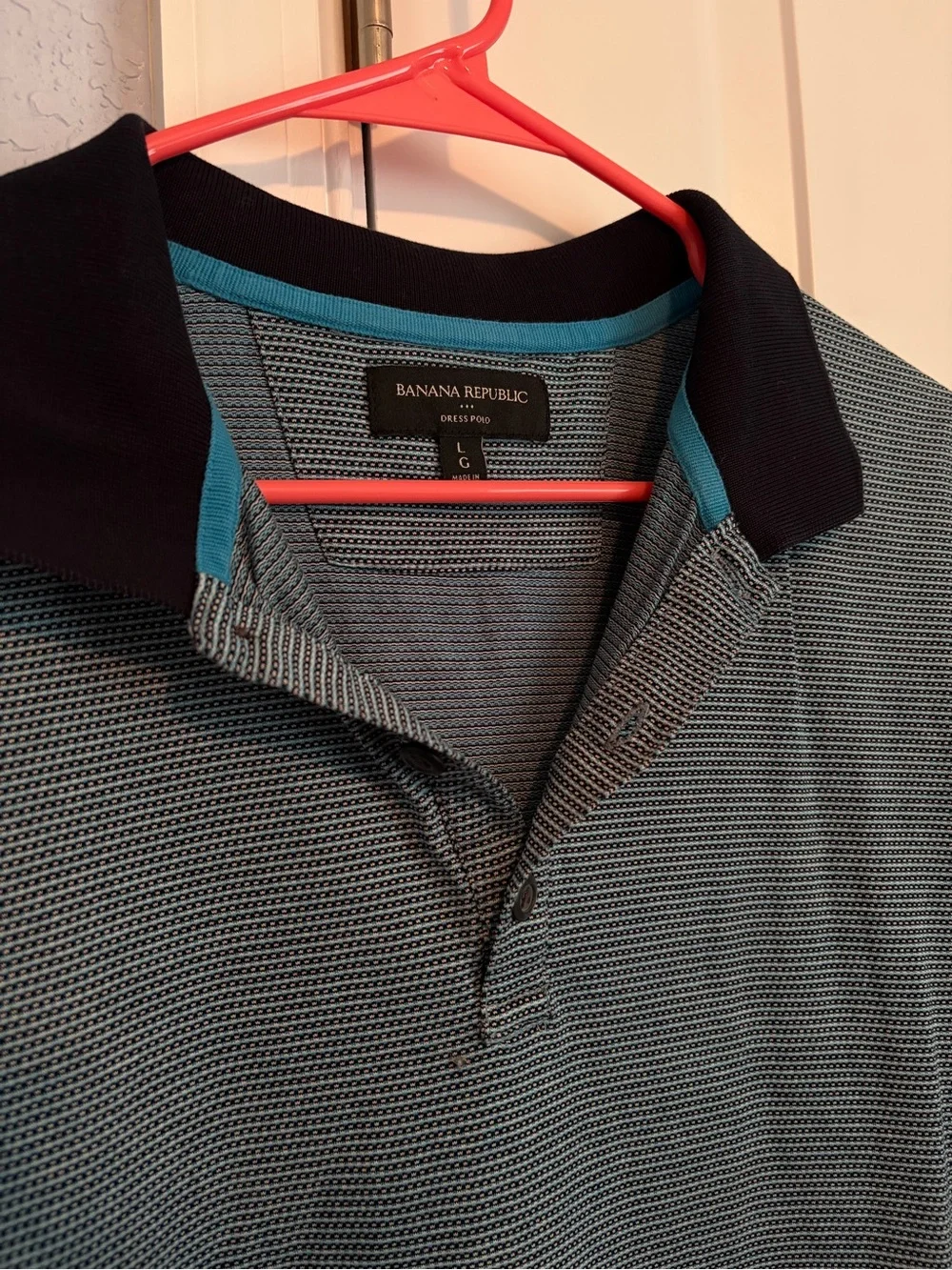 NWOT Banana Republic Men’s Teal Micro-Stripe Polo with Deep Blue Trim